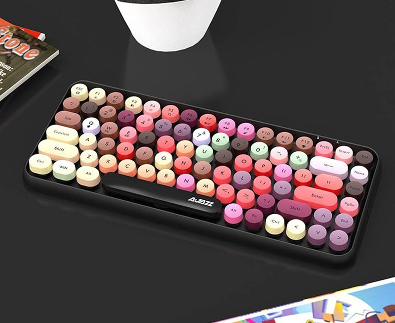 O teclado Ajazz 308i apresenta um design clássico e elegante. (Fonte: AliExpress/reprodução)