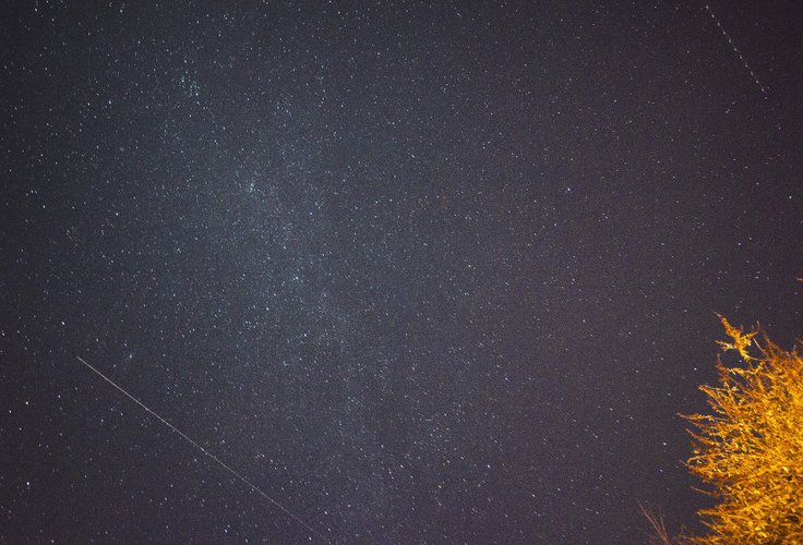 Chuva de meteoros será mais intensa na madrugada de 5 de maio.