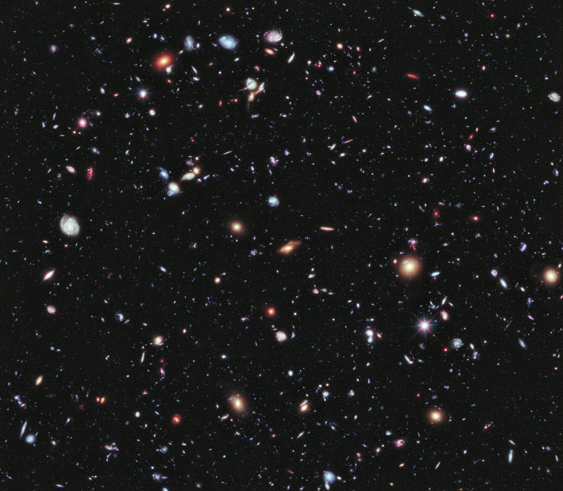Imagem de galáxias do universo feita pelo telescópio Hubble.