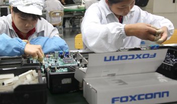 Alta de iPhone 12 e PS5 faz Foxconn bater recorde de receita