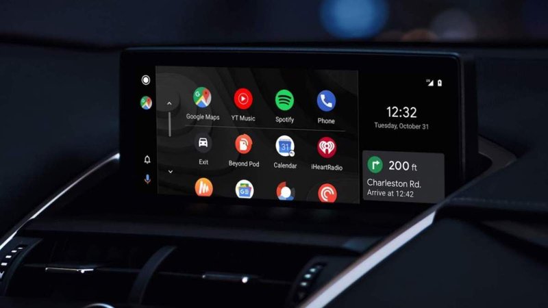 O Android Auto oferece suporte a vários aplicativos.