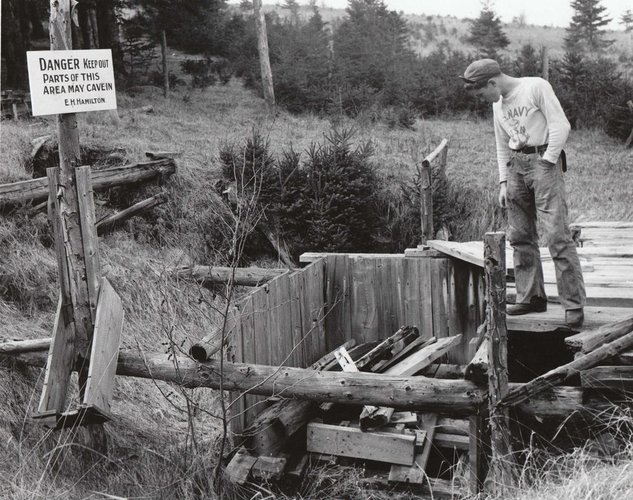 Foto do poço feita em 1947.