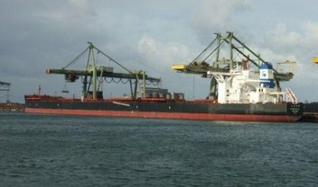 Navio entra em quarentena no Maranhão após tripulante pegar covid-19