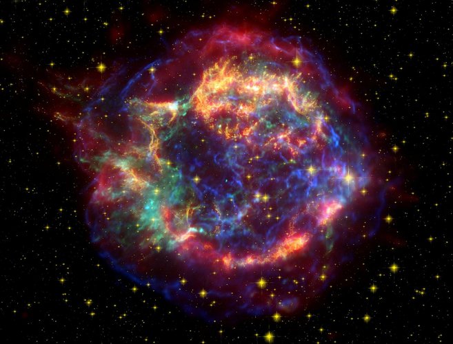 Remanescente da supernova Cassiopeia A.