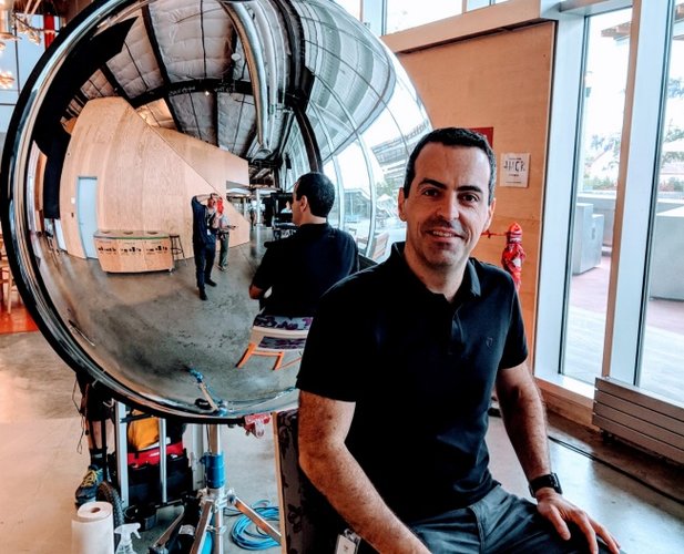 Hugo Barra estava no Facebook desde 2017.