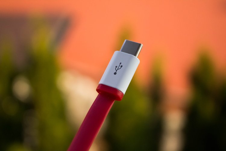 Novo padrão USB-C expandirá sua aplicação.