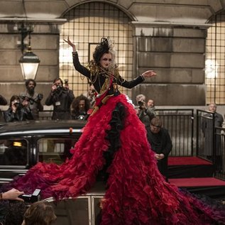 Imagem de Cruella: os 8 melhores figurinos usado pela vilã no filme