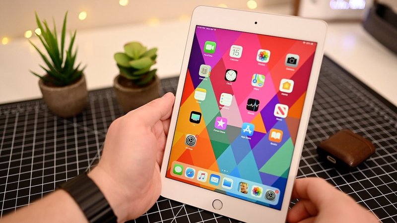 iPad Mini pode perder o botão Home na próxima versão.