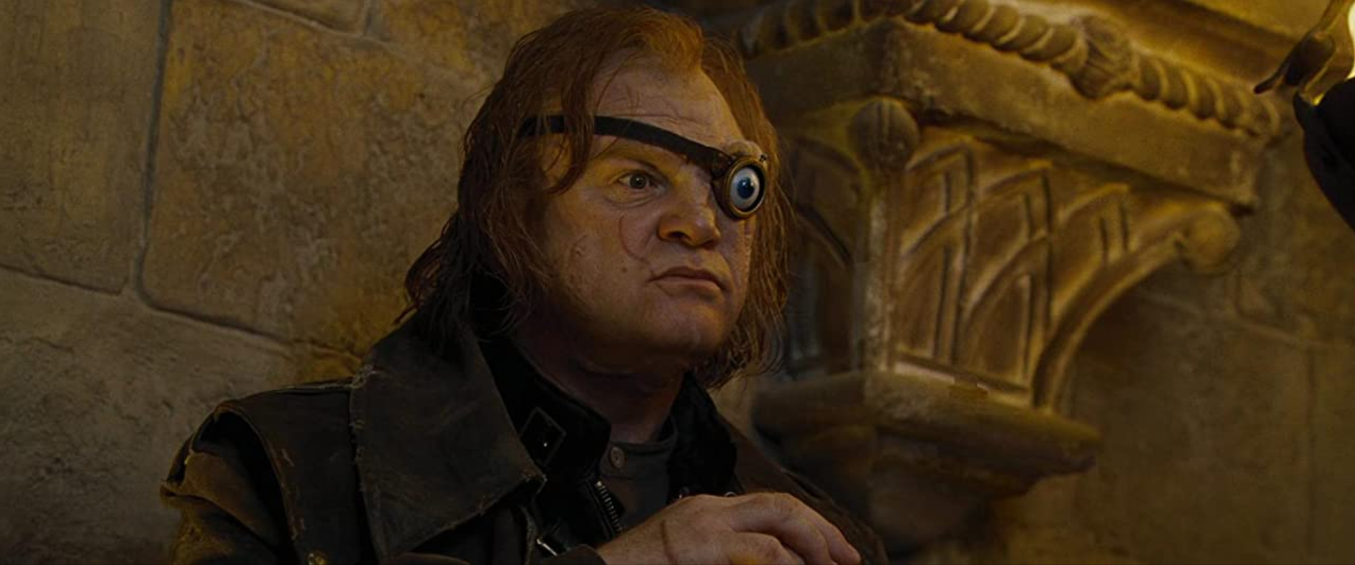Brendan Gleeson como Alastor 'Olho-Tonto' Moody.