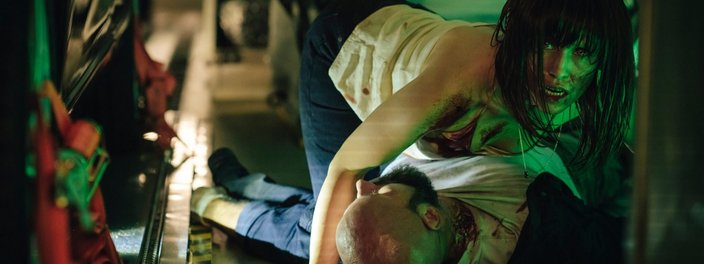 Imagem de: Blood Red Sky: filme da Netflix com vampiros em avião ganha teaser
