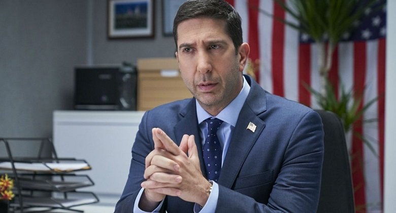 David Schwimmer estrela 2ª temporada de Intelligence. (Peacock/Reprodução)