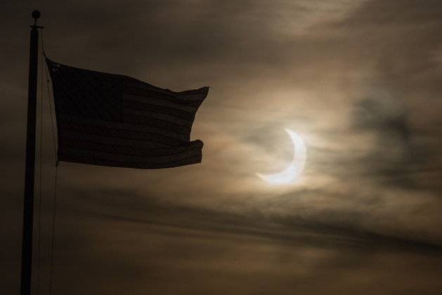 Eclipse solar