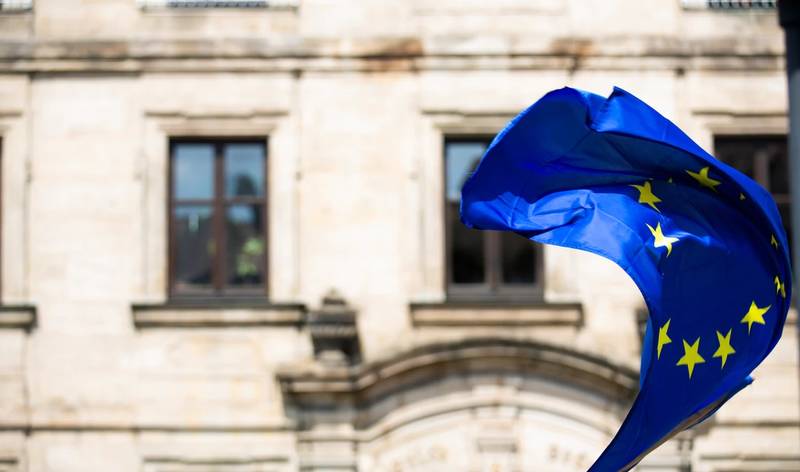 Novos regulamentos do uso da internet na UE podem combater práticas consideradas anticompetitivas.