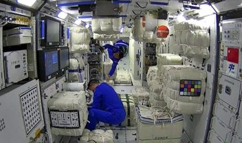 Menu de astronautas da estação espacial chinesa tem 120 pratos