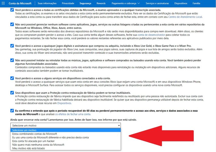 Depois de marcar todas as caixas de textos, escolha um dos motivos para cancelar a sua conta Microsoft