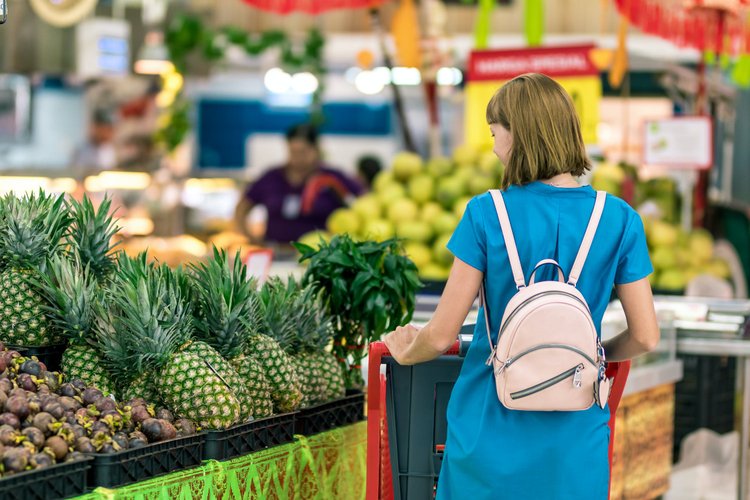 Comprando online você não enfrenta um mercado cheio