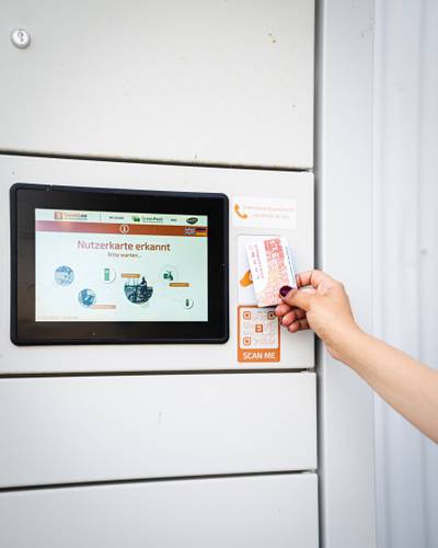 Além de permitir pagar contas, NFC pode passar informações sobre produtos.