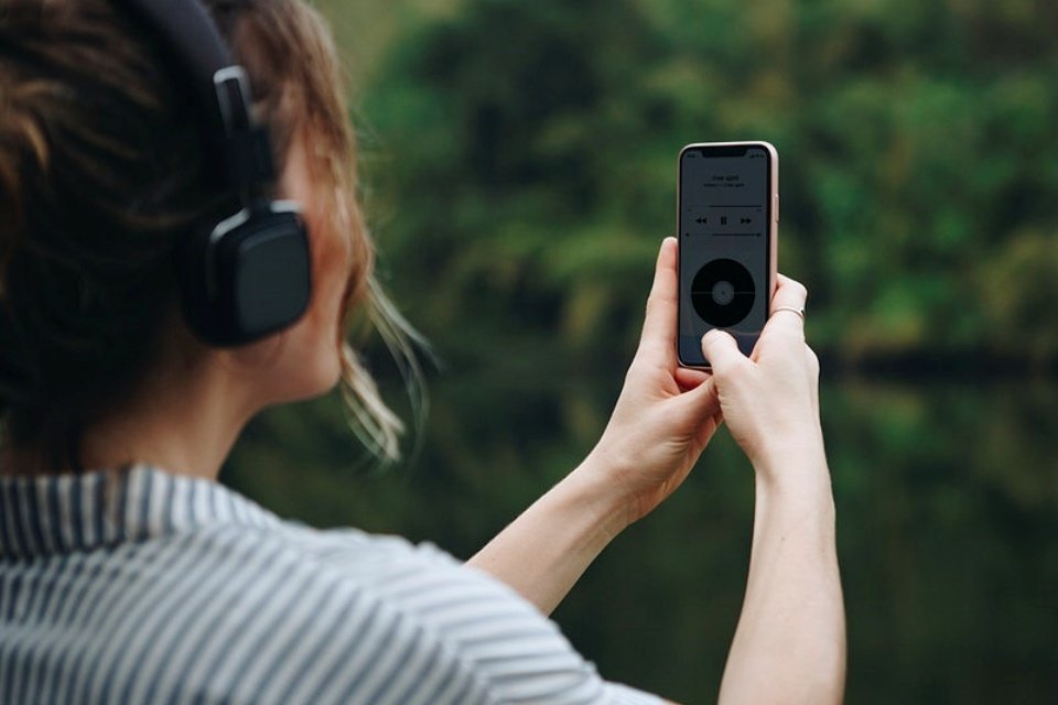Como baixar músicas e ouvir offline no celular com o Mp3 Music