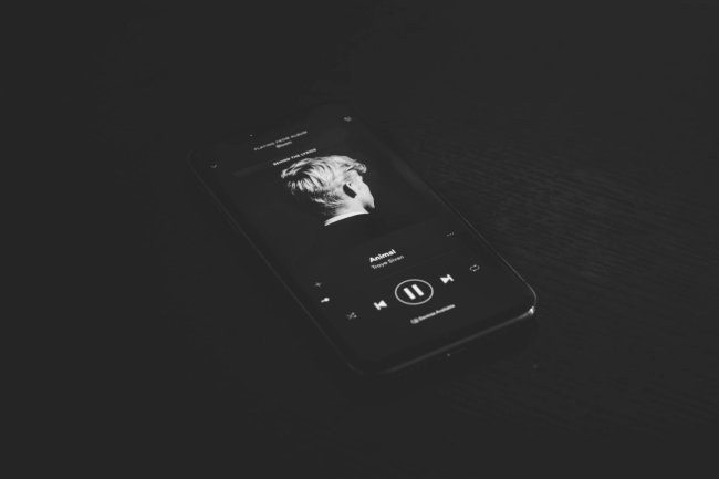 Seis aplicativos para ouvir música offline no celular Android e iPhone