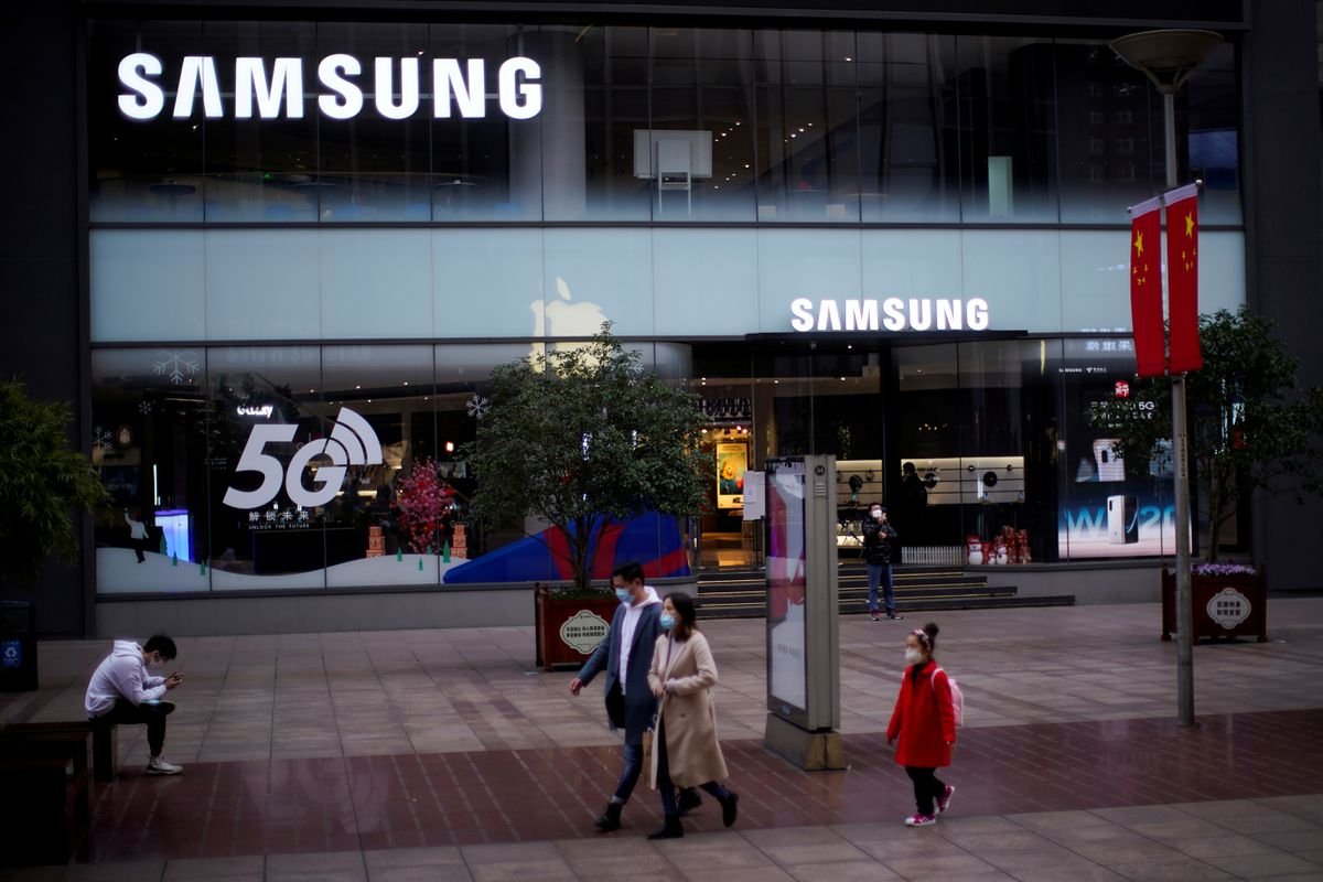 Em março, a Samsung anunciava baixo estoque de chips devido à alta demanda do mercado. (Fonte: Reuter / Reprodução)