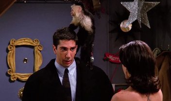 Friends: David Schwimmer é criticado por treinador do macaco Marcel