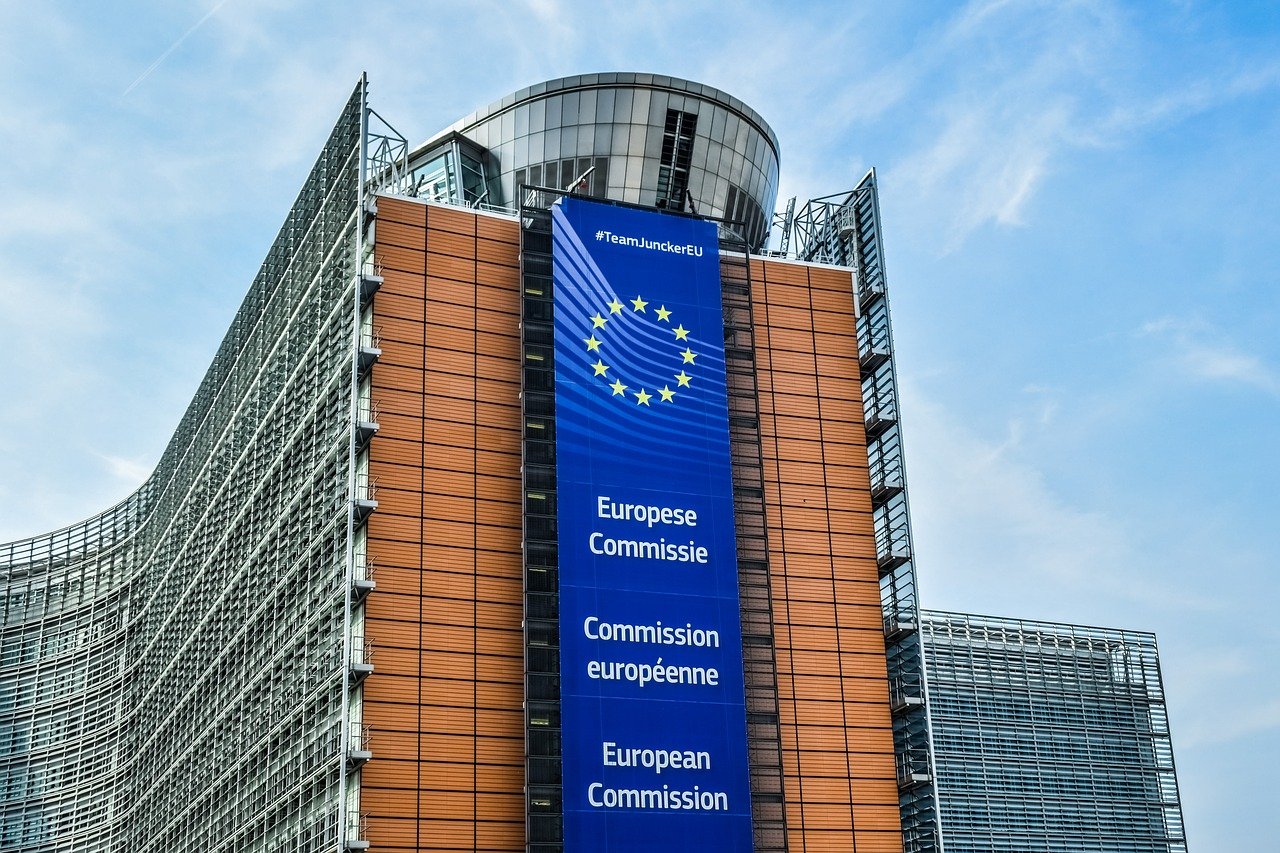 União Europeia abriu mão de seu imposto digital para favorecer acordo tributário global. (Fonte: Pixabay/Reprodução)