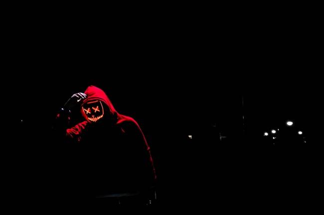 As pistas serão recebidas pelas autoridades na dark web.