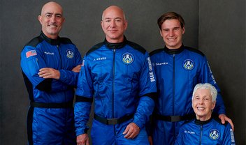 Blue Origin completa primeiro voo tripulado com Jeff Bezos