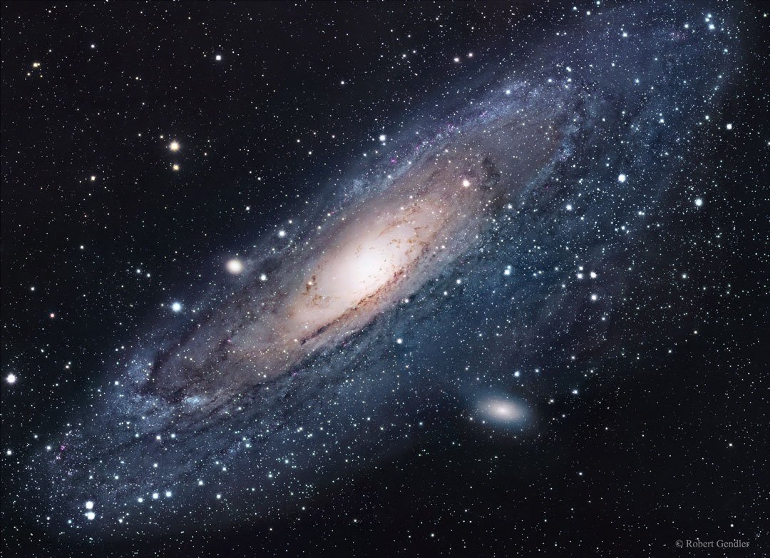A galáxia de Andrômeda (M31), a qual Hubble calculou a distância, determinando a existência de outras galáxias além da nossa.