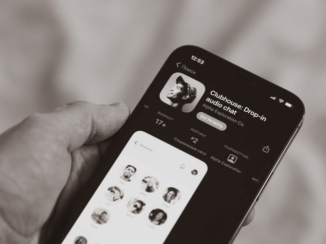 O Clubhouse começou como app exclusivo para o iPhone.