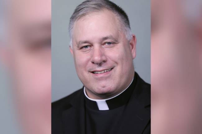 Jeffrey Burrill ocupava um dos principais cargos da Igreja Católica nos EUA.