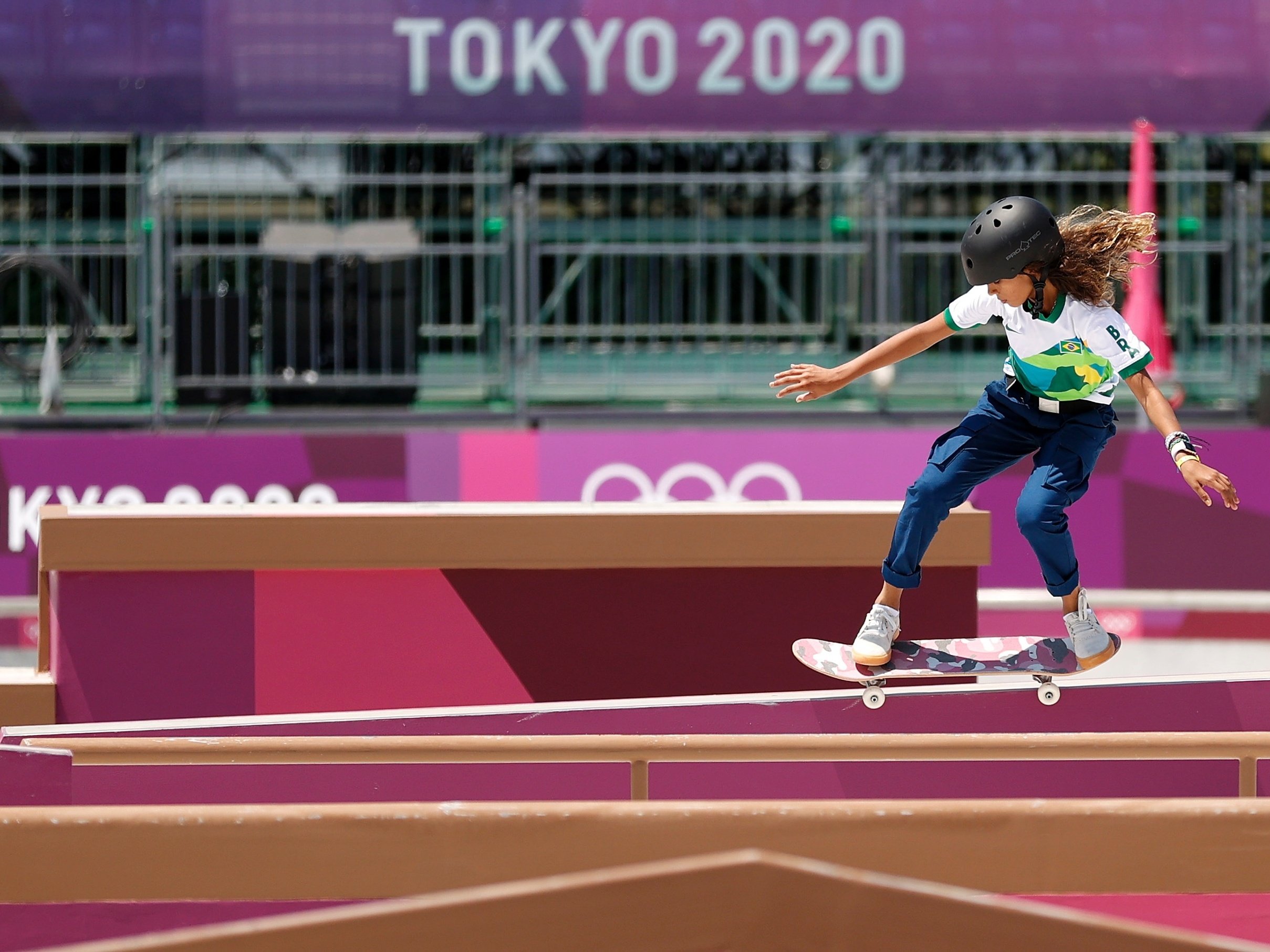 Fada' do skate, Rayssa Leal vira hit na web com medalha na Olimpíada -  TecMundo