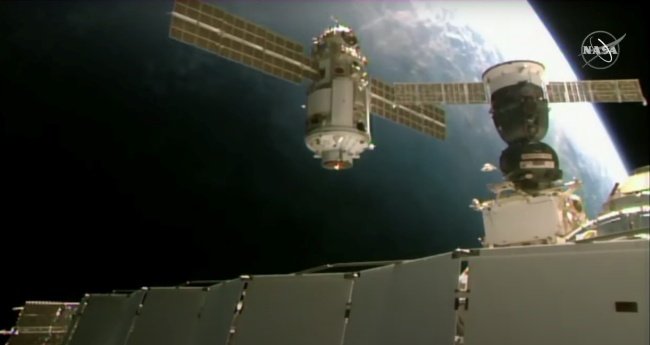 Momento em que o Nauka se aproximava da ISS.