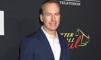 Bob Odenkirk diz que deve demorar para se recuperar de ataque cardíaco