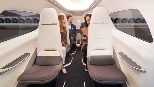 A aeronave elétrica tem cabine de piloto separada e compartimento de bagagem.