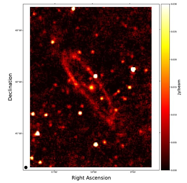 Foto da galáxia de Andrômeda mostra um disco formador de estrelas