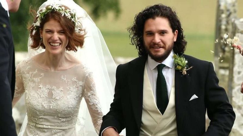 Rose Leslie e Kit Harington. (Fonte: This is Insider/Reprodução)