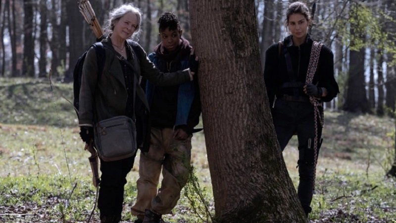 Carol (Melissa McBride), Kelly (Angel Theory) e Magna (Nadia Hilker) formam um dos grupos presentes na última temporada da série. (AMC/Reprodução)