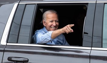 Biden quer carros elétricos dominando vendas nos EUA até 2030