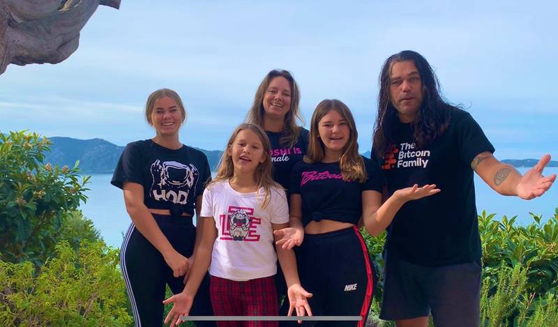 "Família Bitcoin" tem fortuna espalhada pelo mundo.