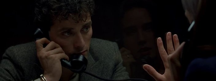 Imagem de: Cidade das Sombras: filme que influenciou Matrix vai virar série