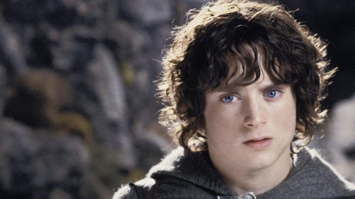 Elijah Wood espera que novos filmes de Senhor dos Anéis não sejam feitos  apenas por dinheiro