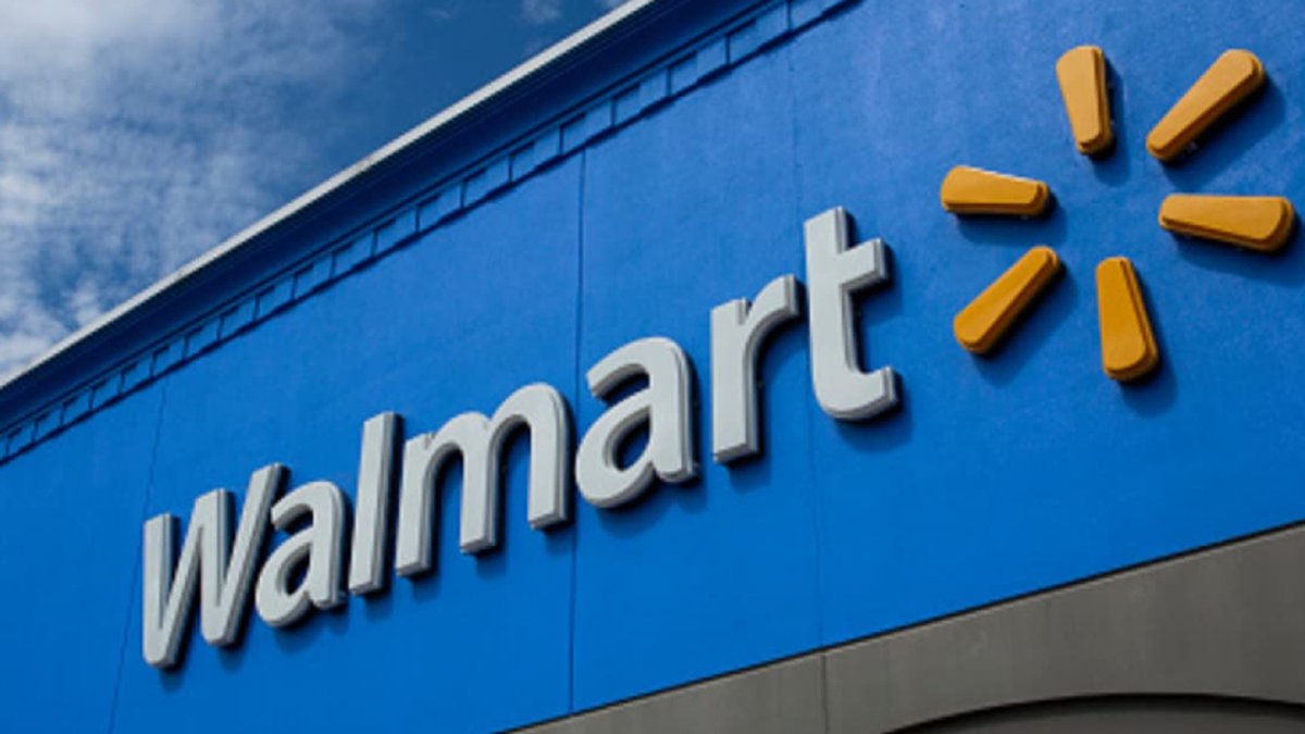 Walmart busca especialista em criptomoedas e pode aceitá-las em