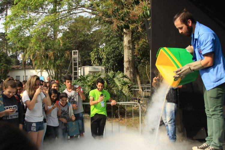 O Show da Física existe há mais de 25 anos