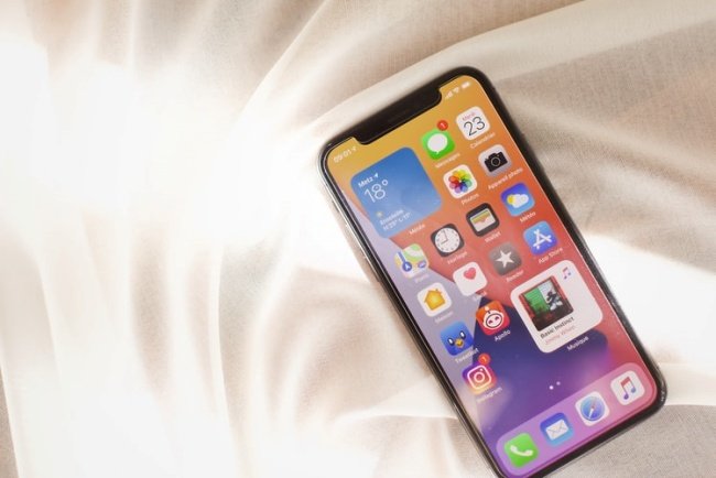 O sistema vai varrer a galeria de fotos do iPhone em busca de conteúdos que indiquem abuso infantil.