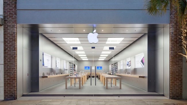 As lojas da Apple ainda estão enfrentando dificuldades para funcionar na pandemia.