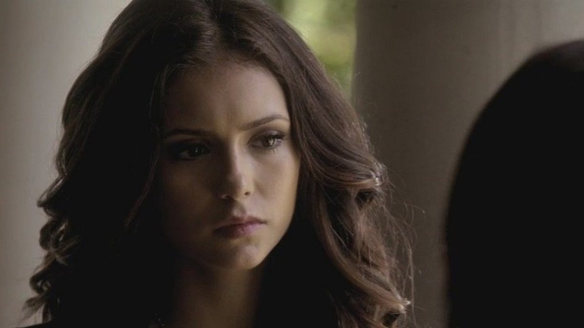 PorOndeAnda: Nina Dobrev, a Elena de The Vampire Diaries