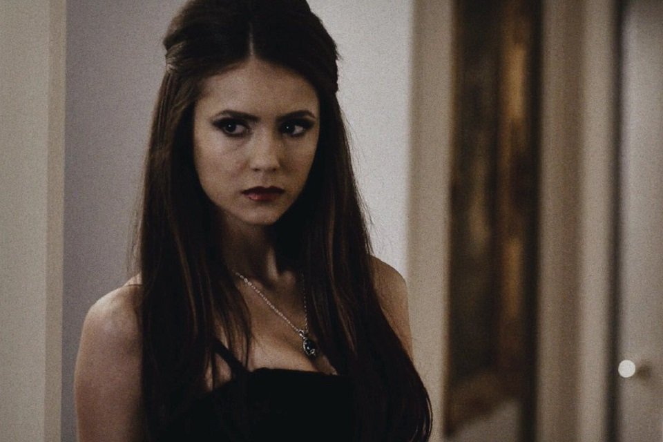 PorOndeAnda: Nina Dobrev, a Elena de The Vampire Diaries