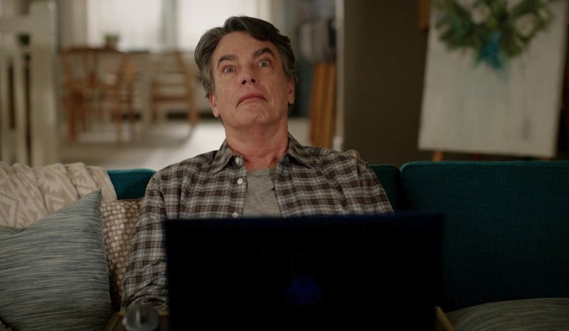 Peter Gallagher como Mitch em Zoey's Extraordinary Playlist. (NBC/Reprodução)