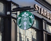 Cliente processa Starbucks após se queimar com embalagem defeituosa